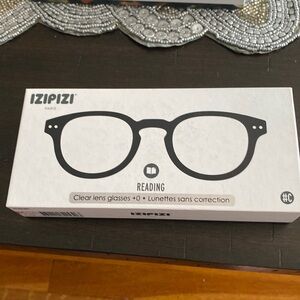 - Ixipizi Reader Glasses. Brand New
